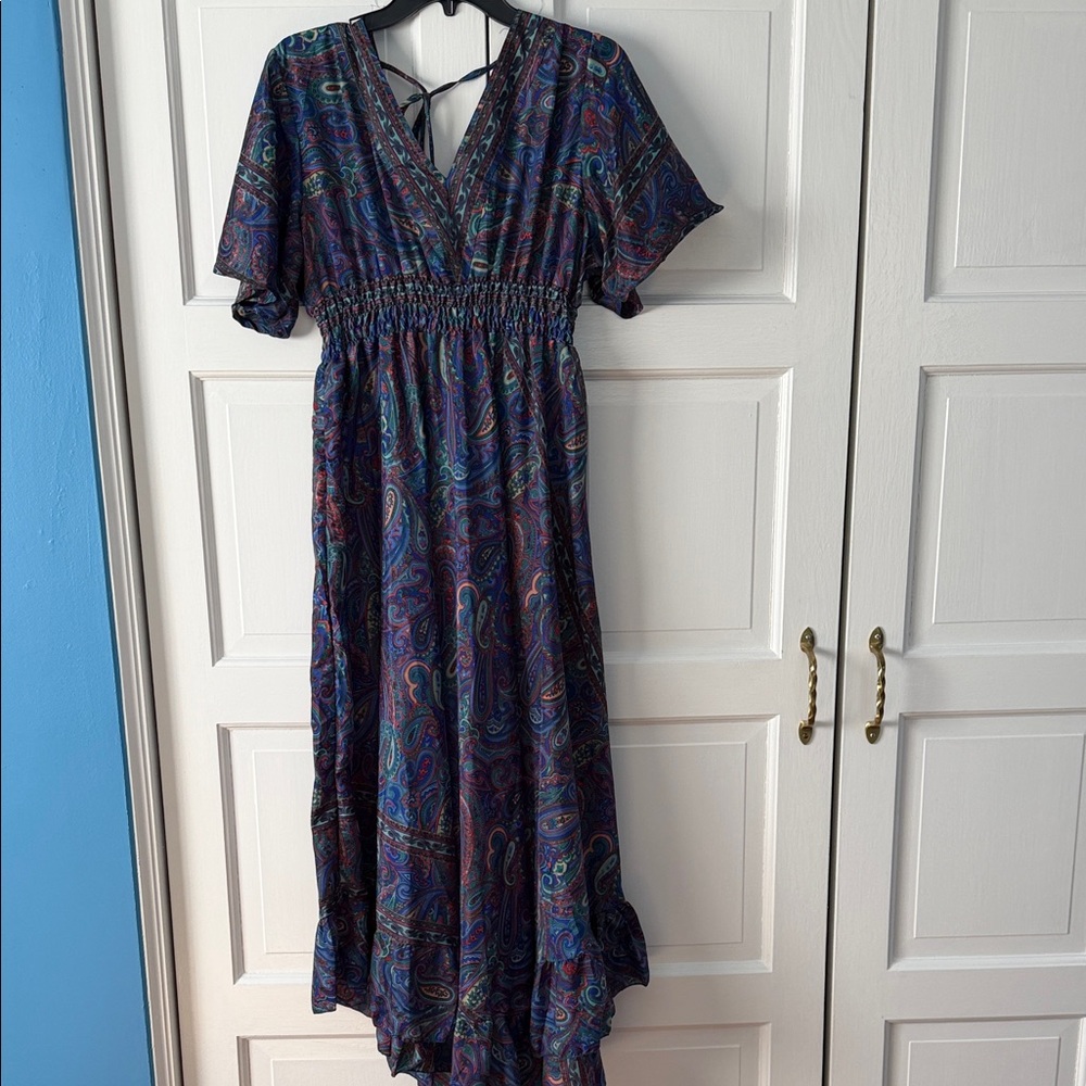 Navy Paisley V-Neck Maxi Dress with Smocked Waist